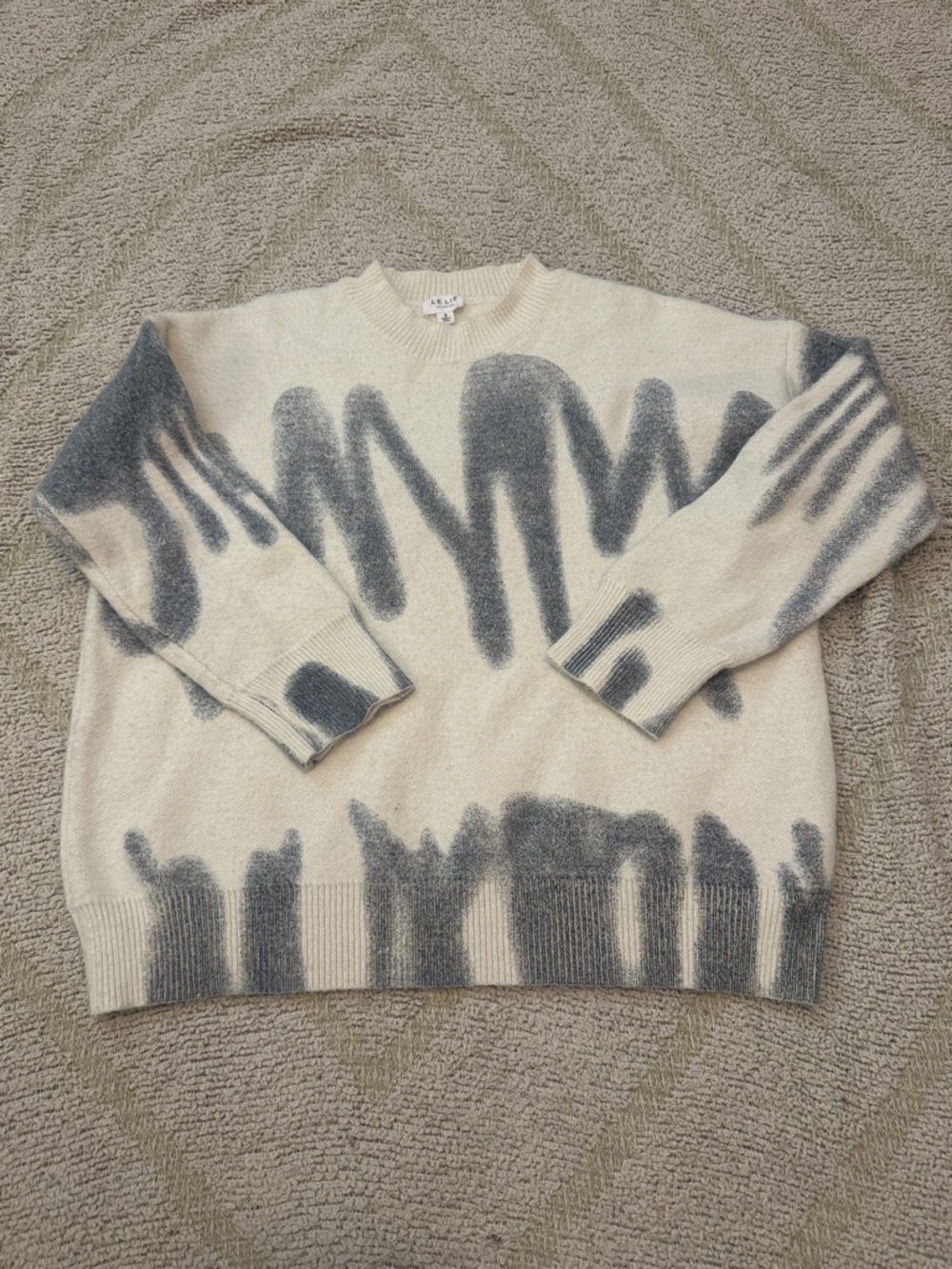 Le Lis Abstract Print Knit Sweater Cream Gray Size Small